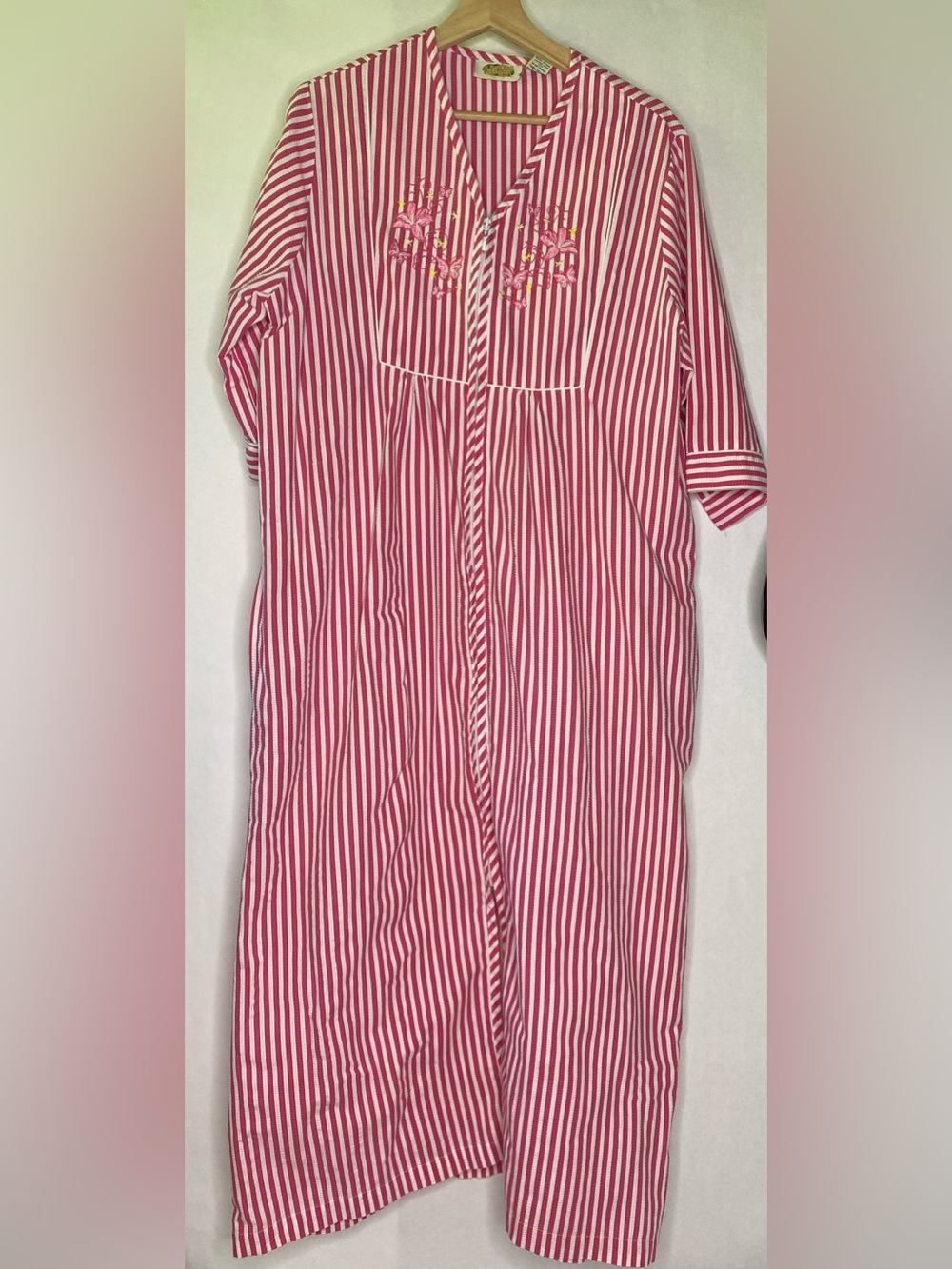 Vintage Housedress Sleep Gown Leisure Striped Embroidered Sz Med
